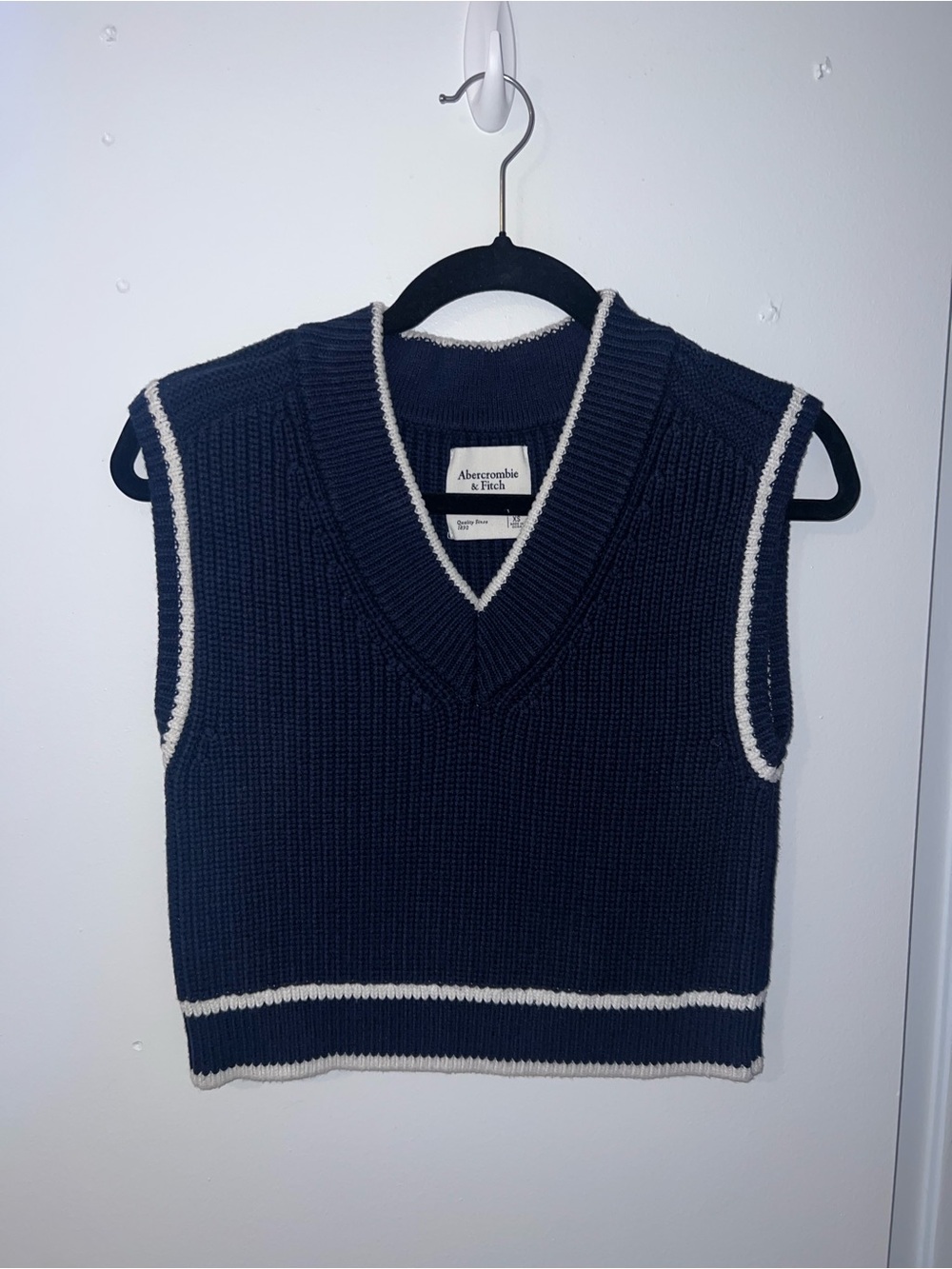 Abercrombie & Fitch Navy V-Neck Sweater Vest with Cream Trim